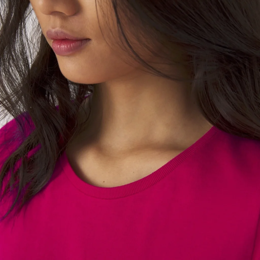 Dateilansicht des Rundhals Ausschnittes #E190 /women Damen T-Shirt von B&C in grau